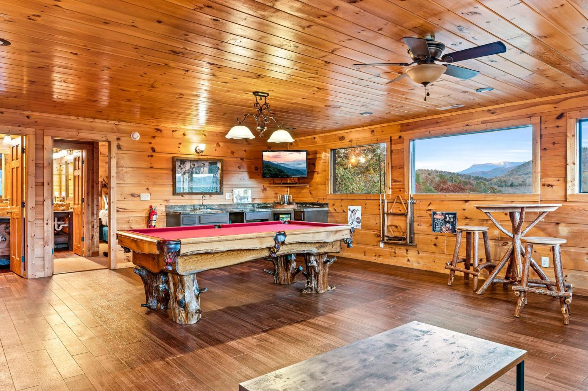 Take My Breath Away Holiday Home 개틀린버그 외부 사진